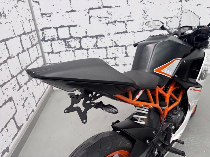 2015 KTM RC 390 RC White