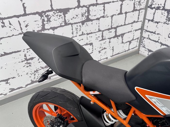 2015 KTM RC 390 RC White