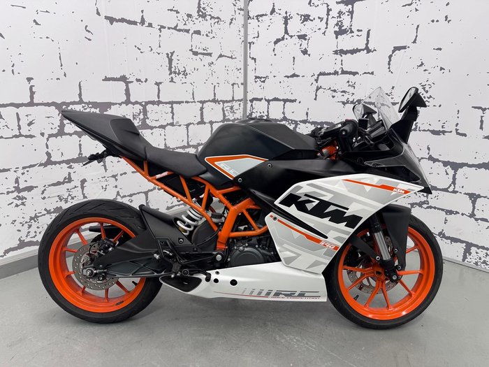 2015 KTM RC 390 RC White