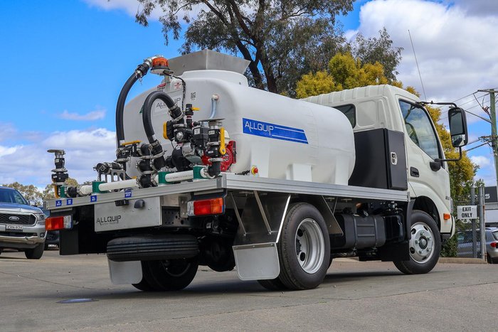2025 Hino 300 Series