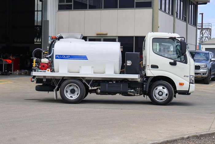 2025 Hino 300 Series