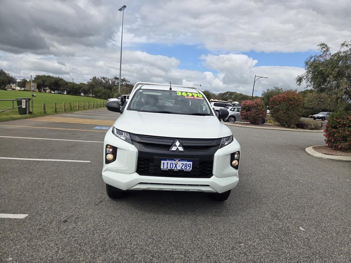 2024 Mitsubishi Triton GLX MR MY23 4X4 Dual Range White