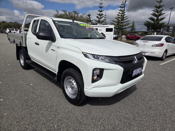 2024 Mitsubishi Triton GLX MR MY23 4X4 Dual Range White