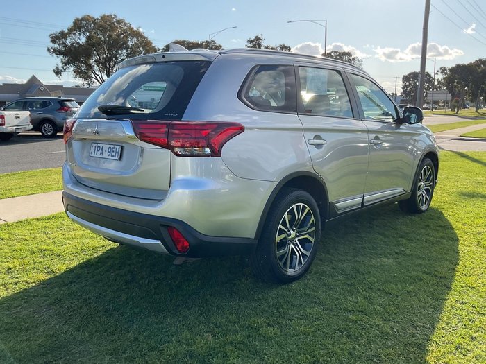 2018 Mitsubishi Outlander ES
