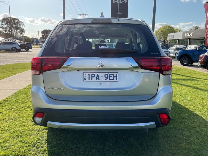 2018 Mitsubishi Outlander ES