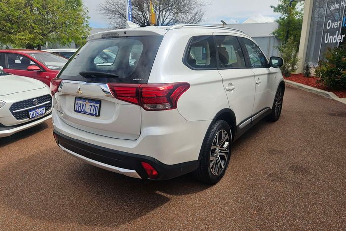 2018 Mitsubishi Outlander ES