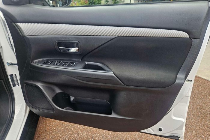 2018 Mitsubishi Outlander ES