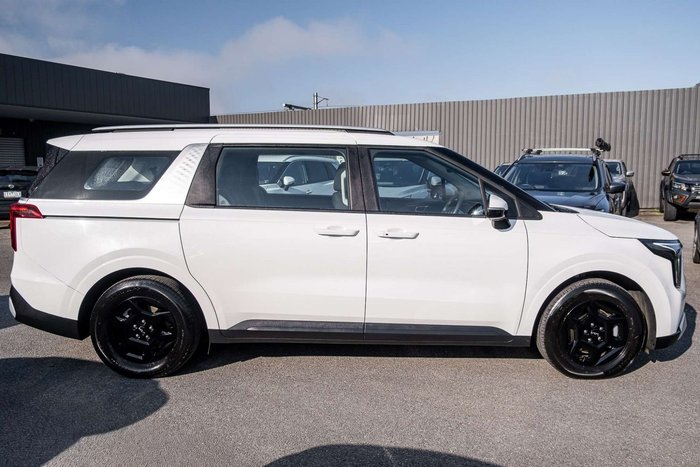 2024 Kia Carnival S