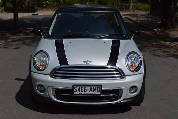2011 MINI Hatch Cooper