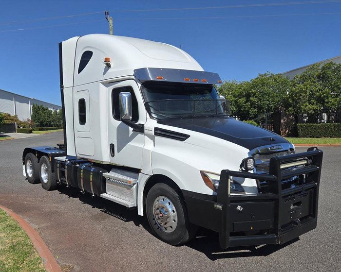 2021 Freightliner Cascadia