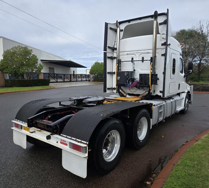 2021 Freightliner Cascadia