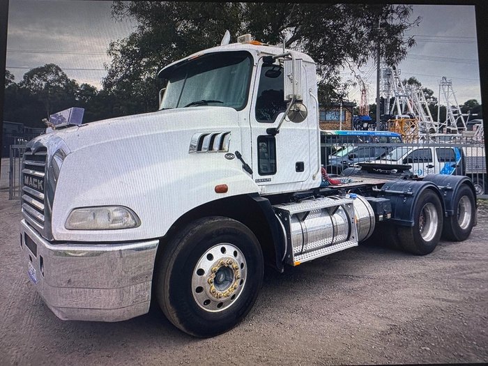 2019 Mack Granite