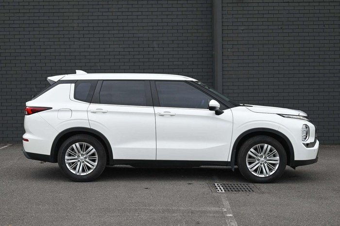 2023 Mitsubishi Outlander