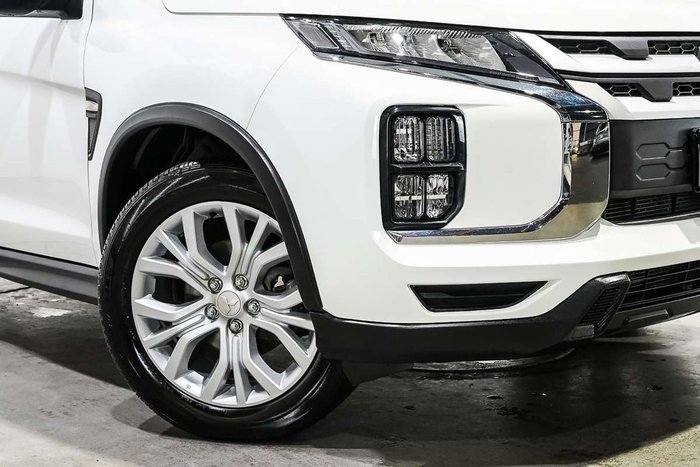 2025 Mitsubishi ASX ES