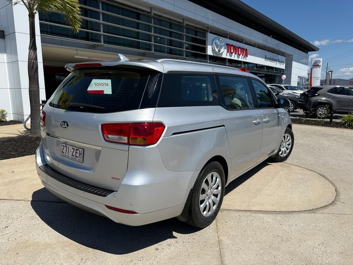 2017 Kia Carnival