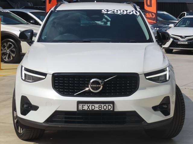 2022 Volvo XC40 Ultimate B5 Dark