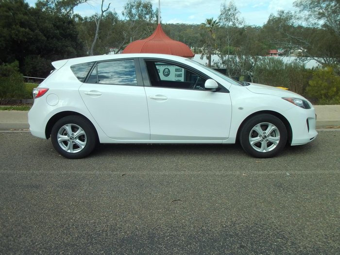 2013 Mazda 3 Neo