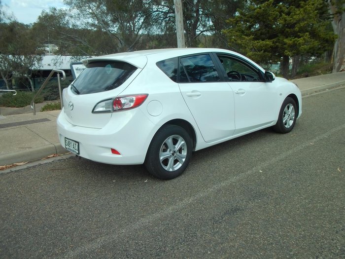 2013 Mazda 3 Neo