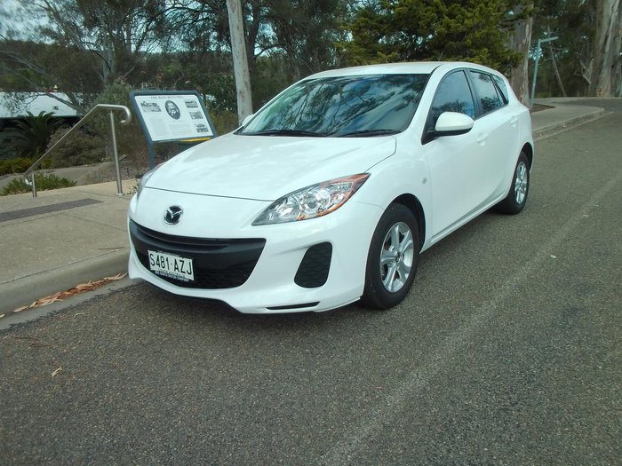 2013 Mazda 3 Neo