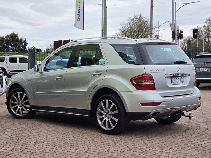 2011 Mercedes-Benz M-Class ML300 CDI BlueEFFICIENCY