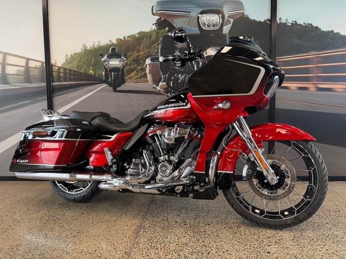 2021 Harley-Davidson CVO Road Glide 117 (FLTRXSE)