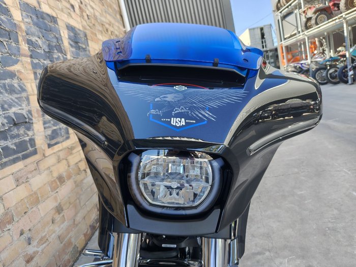 2026 HARLEY-DAVIDSON STREET GLIDE 117 (FLHX) ROAD MIDNIGHT EMBER