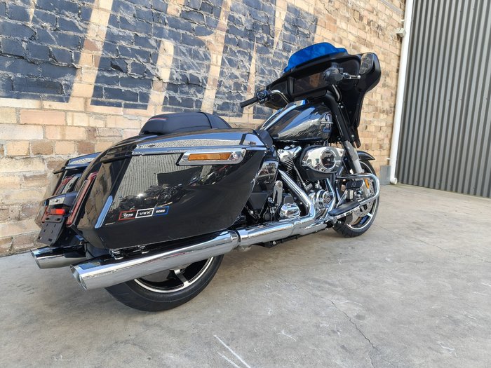 2026 HARLEY-DAVIDSON STREET GLIDE 117 (FLHX) ROAD MIDNIGHT EMBER