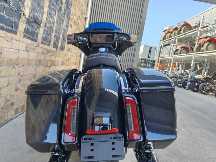 2026 HARLEY-DAVIDSON STREET GLIDE 117 (FLHX) ROAD MIDNIGHT EMBER