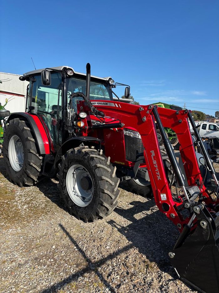 2026 Massey Ferguson 4709 4Wd Cab Es