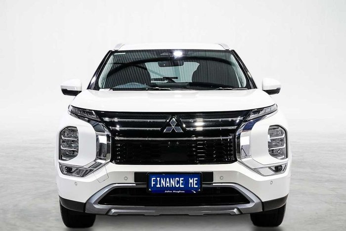 2025 Mitsubishi Outlander LS
