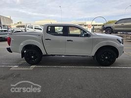 2025 Nissan Navara SL