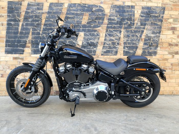 2026 HARLEY-DAVIDSON STREET BOB 117 (FXBB) ROAD BLACK