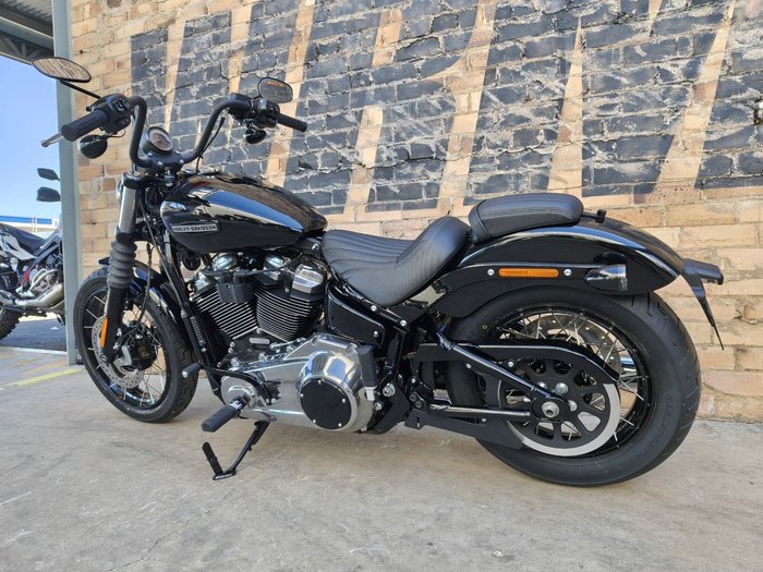 2026 HARLEY-DAVIDSON STREET BOB 117 (FXBB) ROAD BLACK