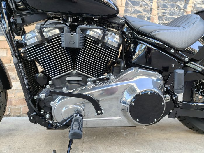 2026 HARLEY-DAVIDSON STREET BOB 117 (FXBB) ROAD BLACK