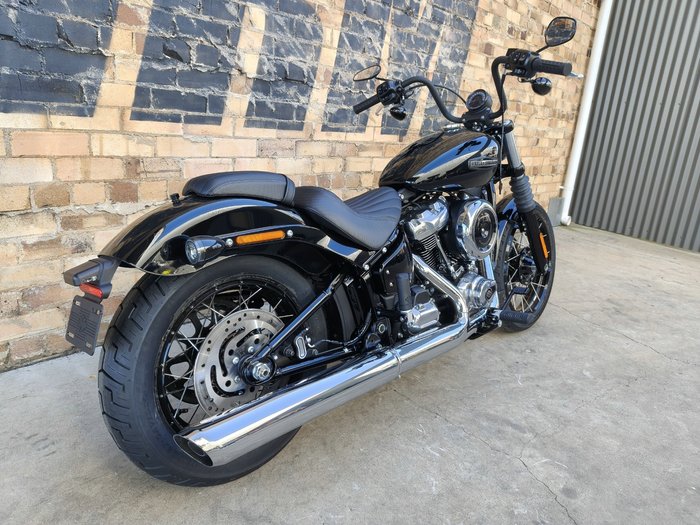 2026 HARLEY-DAVIDSON STREET BOB 117 (FXBB) ROAD BLACK