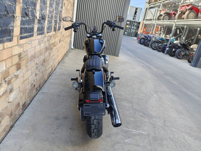 2026 HARLEY-DAVIDSON STREET BOB 117 (FXBB) ROAD BLACK