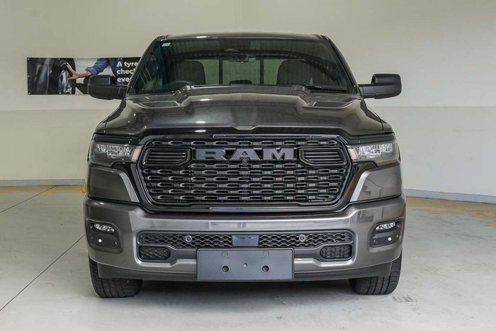 2026 RAM 1500 Express Black Edition Hurricane SO