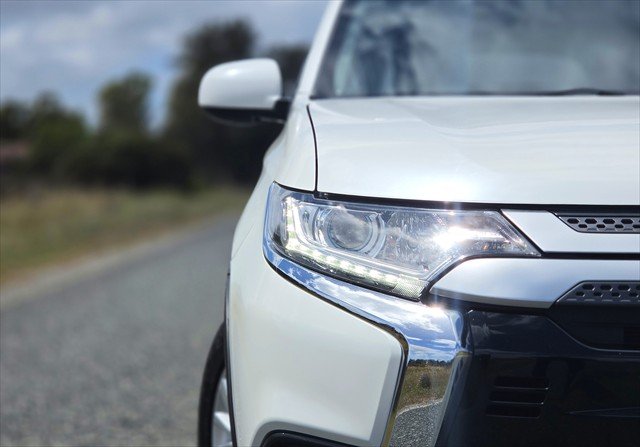 2019 Mitsubishi Outlander ES