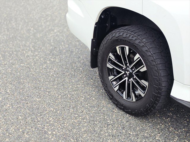2021 Mitsubishi Pajero Sport GLS