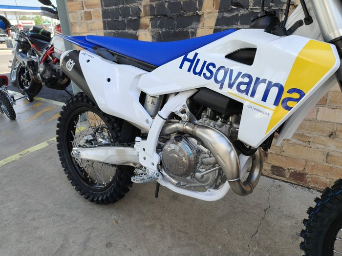 2026 HUSQVARNA FC 450 MOTOCROSS WHITE