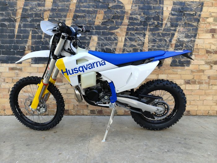 2027 HUSQVARNA TE 300 ENDURO WHITE