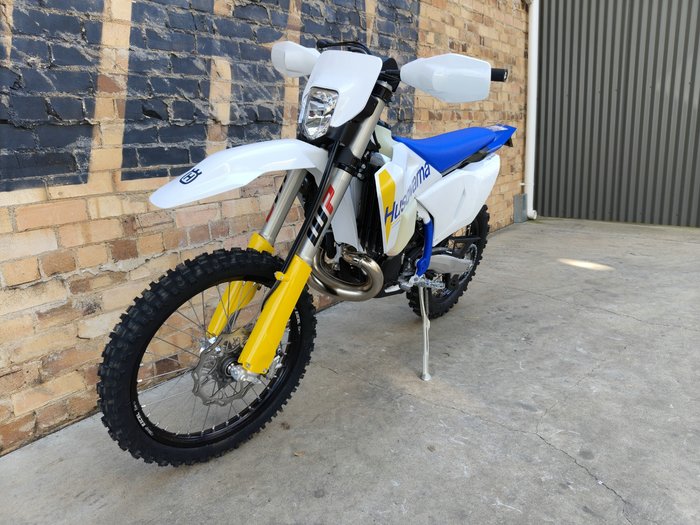 2027 HUSQVARNA TE 300 ENDURO WHITE