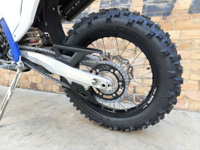2027 HUSQVARNA TE 300 ENDURO WHITE