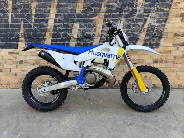 2027 HUSQVARNA TE 300 ENDURO WHITE