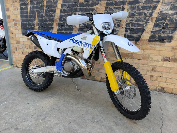 2027 HUSQVARNA TE 300 ENDURO WHITE