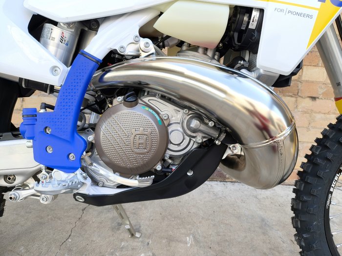 2027 HUSQVARNA TE 300 ENDURO WHITE