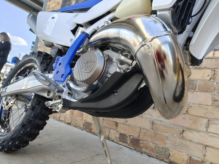 2027 HUSQVARNA TE 300 ENDURO WHITE