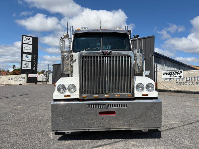 2017 Western Star 4800 Series 4800 FS2