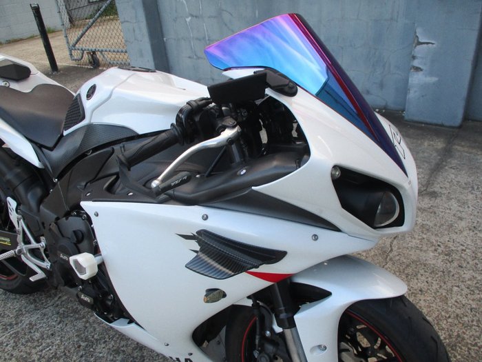 2010 YAMAHA YZF-R1 WHITE