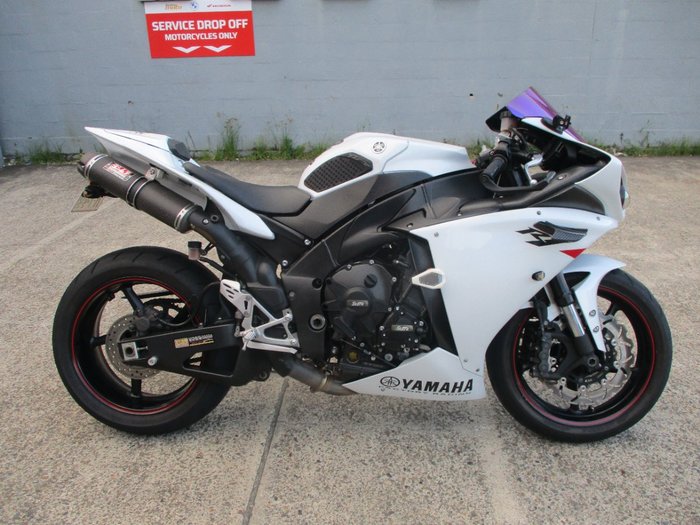 2010 YAMAHA YZF-R1 WHITE